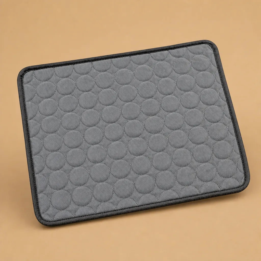 Tapis chien rafraichissant ice silk - 5 tailles sans gel